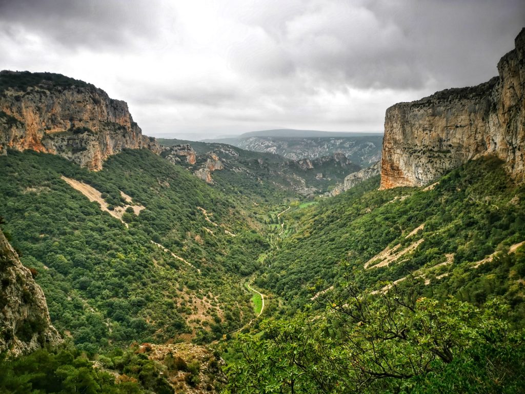 Cirque de l'Infernet, vu du sentier de randonnée de Max Nègre et les Fenestrelles